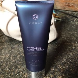 Brand New. Monat Revitalize Conditioner
